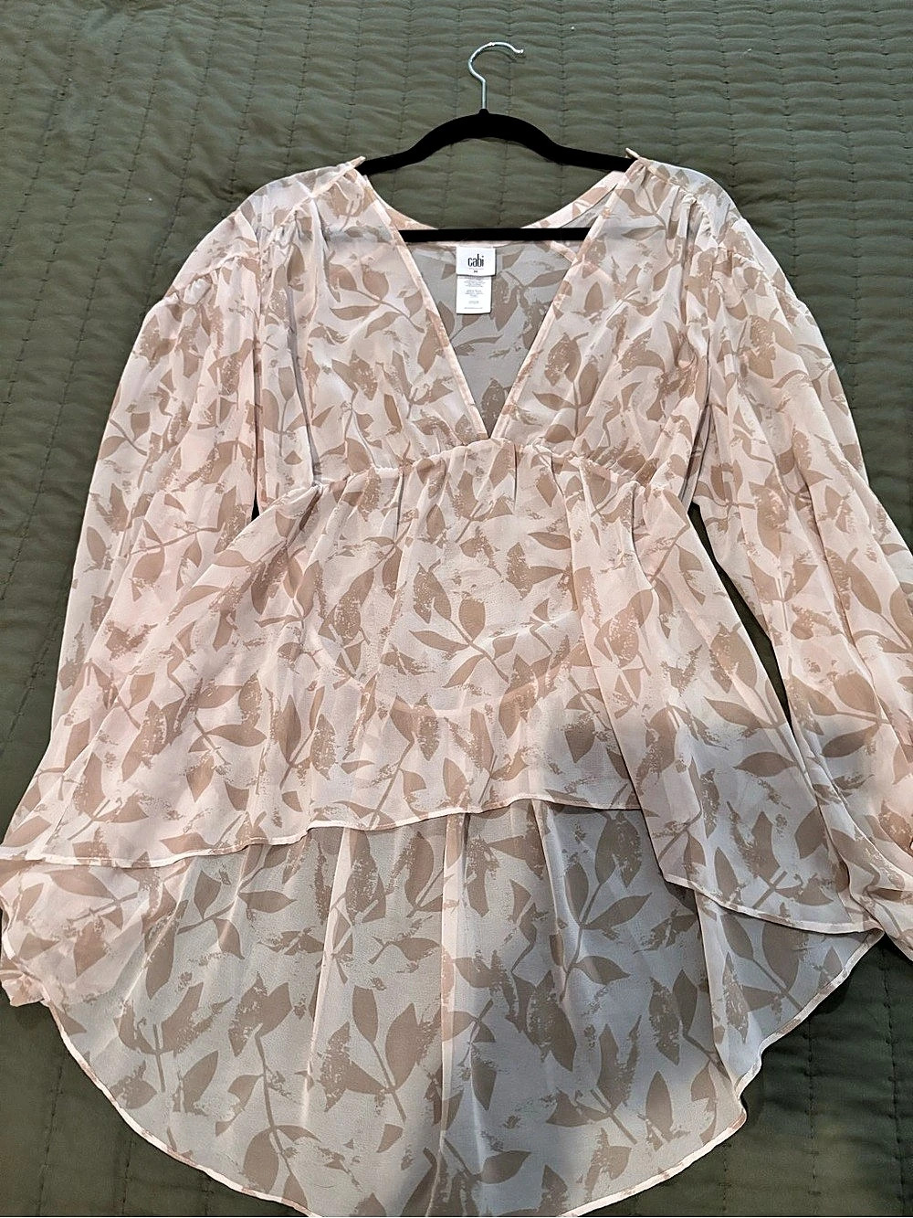 Cabi The Couplet Blouse Floral Top Pink & White